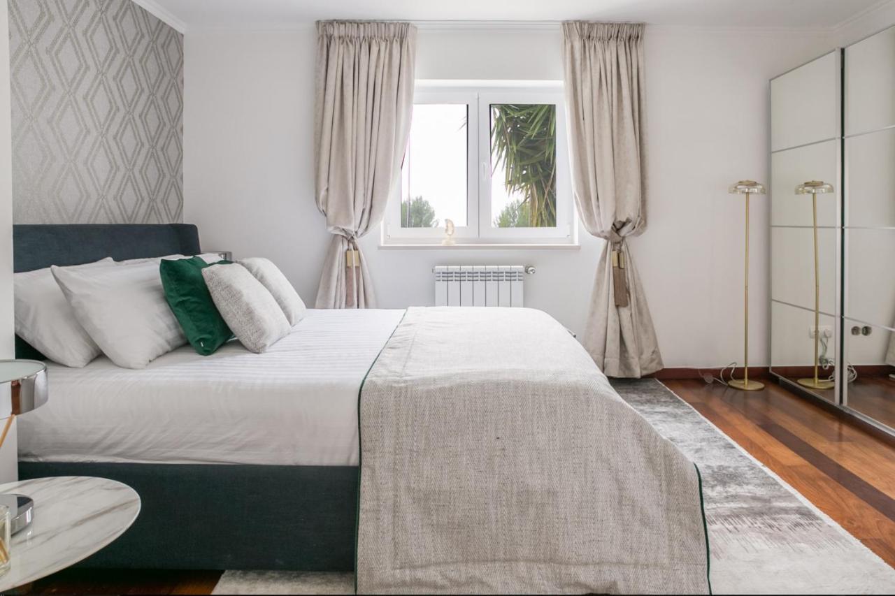 Quinta Da Serra - Luxurious Villa Sintra - Heated Pool & Jacuzzi 外观 照片